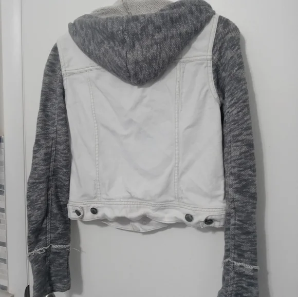 Free People Distressed White Denim Button Up Hooded Jacket Gray thermal Contrast - Picture 8 of 16